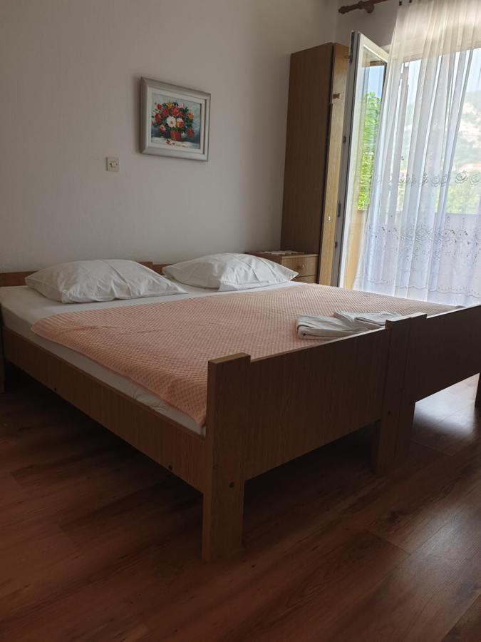 Apartments Davorka Banjol Εξωτερικό φωτογραφία